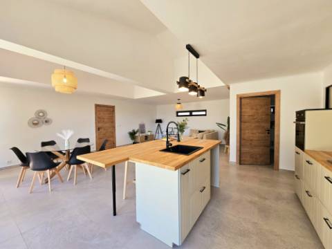 VENDIDA PELA 'TA MAISON DE RÊVE'