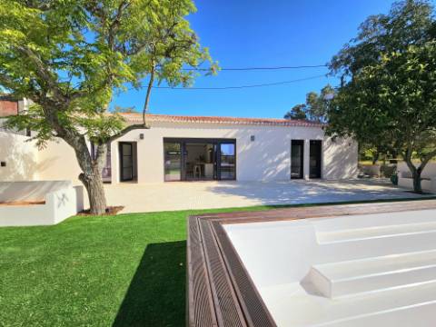 VENDIDA PELA 'TA MAISON DE RÊVE'