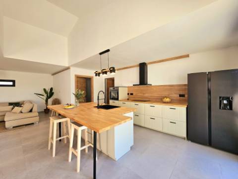 VENDIDA PELA 'TA MAISON DE RÊVE'