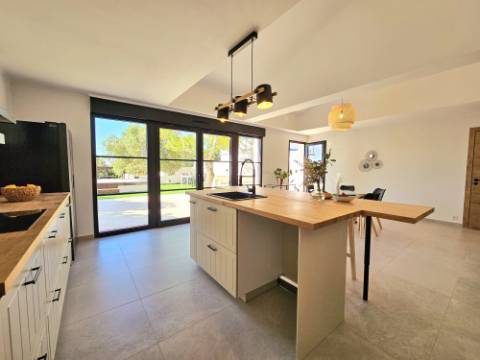 VENDIDA PELA 'TA MAISON DE RÊVE'