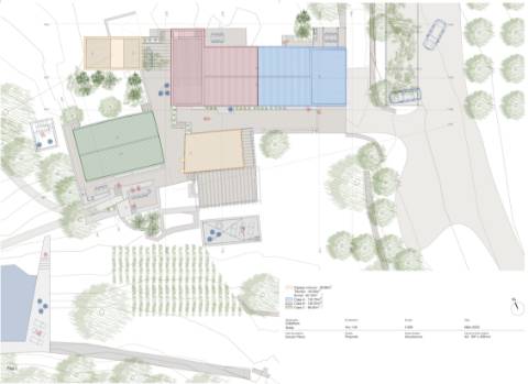 Fantástica quinta com grande potencial, composta por três imóveis urbanos e cerca de 3 hectares de terreno.