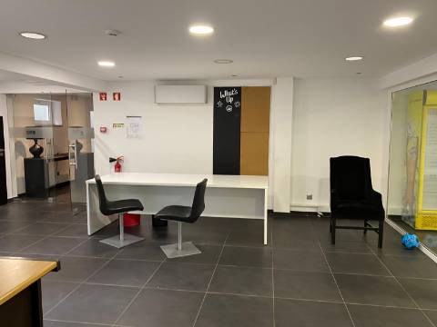 Espaço comercial com excelente localização- Pode ser transformado em casa