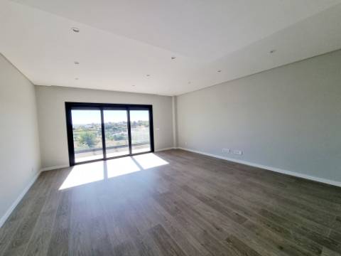 Apartamentos novos em Gambelas, Faro, com acabamentos de luxo