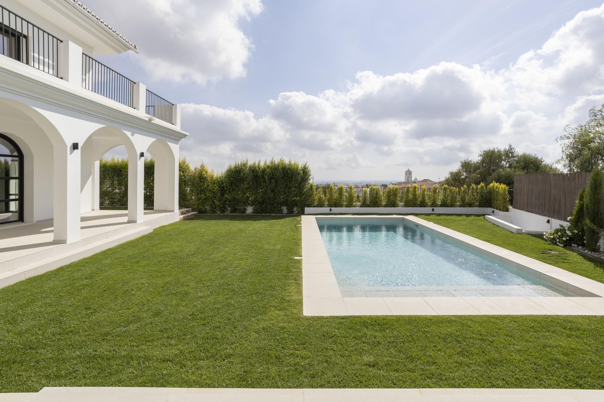 CPCV ASSINADO


Deslumbrante moradia de 4 quartos situada na aldeia de St.Barbara de Nexe.