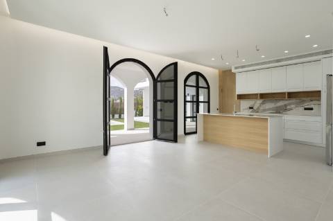 CPCV ASSINADO


Deslumbrante moradia de 4 quartos situada na aldeia de St.Barbara de Nexe.