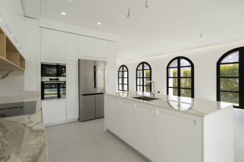 CPCV ASSINADO


Deslumbrante moradia de 4 quartos situada na aldeia de St.Barbara de Nexe.