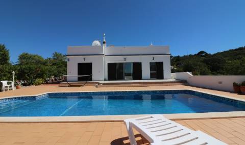 VENDIDA PELA 'TA MAISON DE RÊVE'