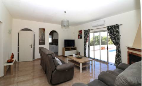 VENDIDA PELA 'TA MAISON DE RÊVE'