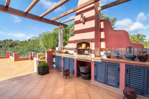 Paraíso Privado com vistas panorâmicas do mar