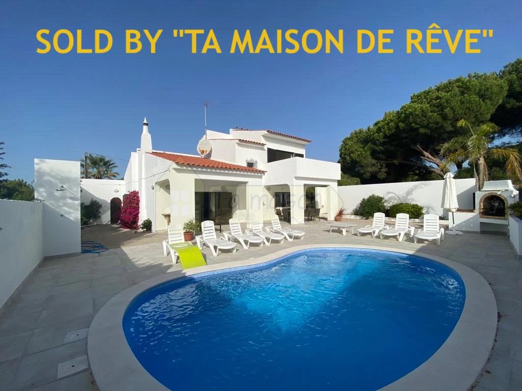 VENDIDA PELA ' TA MAISON DE RÊVE'