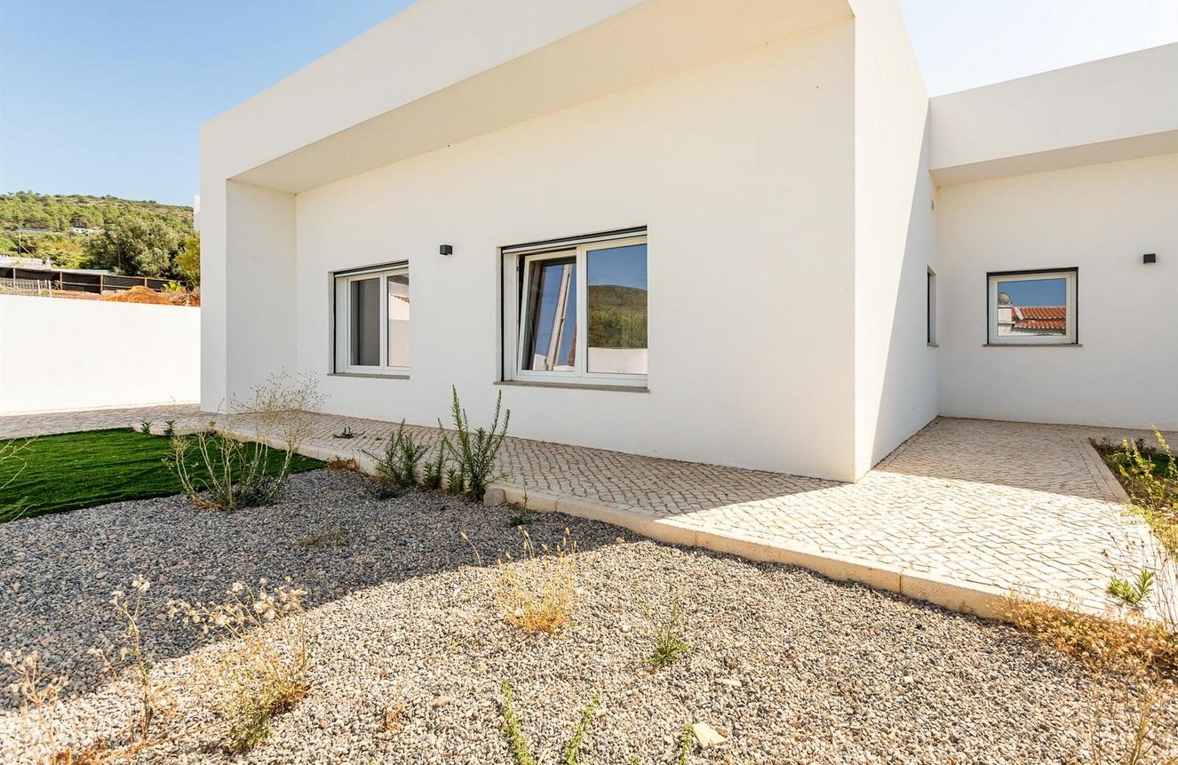 Moderna Moradia T3 com Anexo T2 Independente