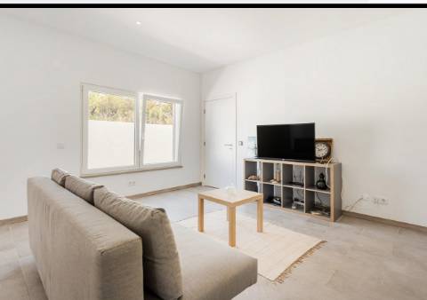 Moderna Moradia T3 com Anexo T2 Independente