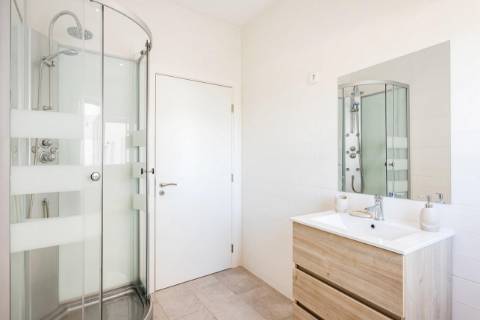 Moderna Moradia T3 com Anexo T2 Independente