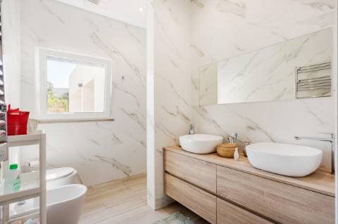 Moderna Moradia T3 com Anexo T2 Independente