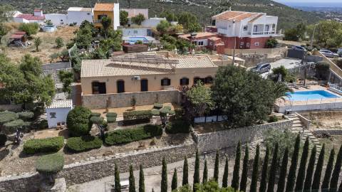 Villa tradicional 3 quartos com piscina em Loulé