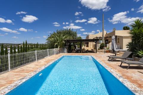 Villa tradicional 3 quartos com piscina em Loulé