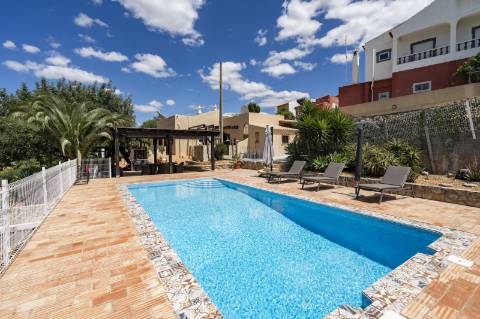 Villa tradicional 3 quartos com piscina em Loulé