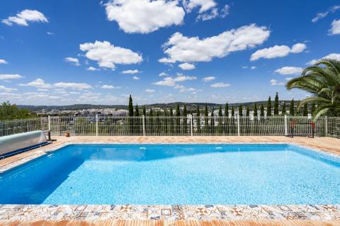 Villa tradicional 3 quartos com piscina em Loulé