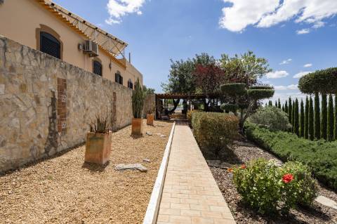 Villa tradicional 3 quartos com piscina em Loulé