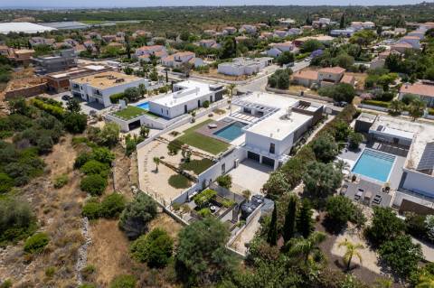 VENDIDA PELA ' TA MAISON DE RÊVE'