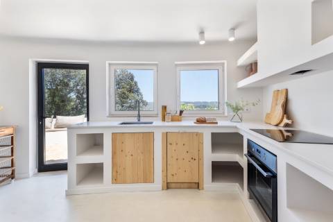 Moinho com casa, piscina e terreno com 12.200m2, em São Brás de Alportel