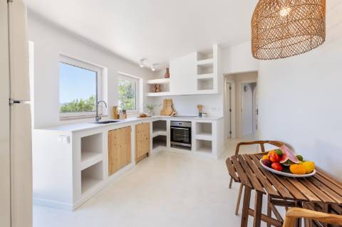 Moinho com casa, piscina e terreno com 12.200m2, em São Brás de Alportel