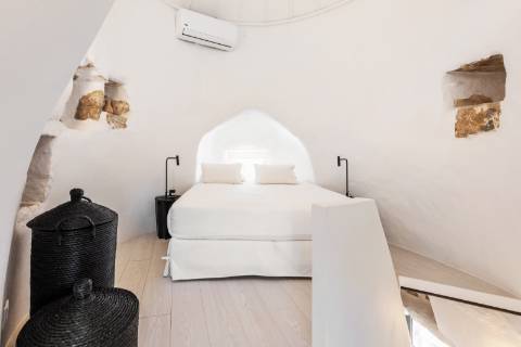 Moinho com casa, piscina e terreno com 12.200m2, em São Brás de Alportel