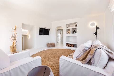 Moinho com casa, piscina e terreno com 12.200m2, em São Brás de Alportel