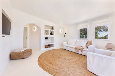 Moinho com casa, piscina e terreno com 12.200m2, em São Brás de Alportel