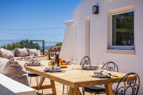 Moinho com casa, piscina e terreno com 12.200m2, em São Brás de Alportel