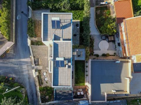 Vale Formoso- Moradia semi geminada 3 quartos