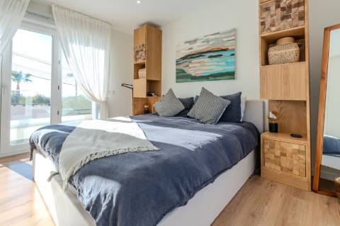 Vale Formoso- Moradia semi geminada 3 quartos