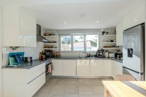 Vale Formoso- Moradia semi geminada 3 quartos