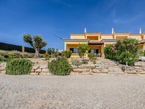 TRIANGULO DOURADO - Moradia em condomínio privado, perto de Vale do Lobo