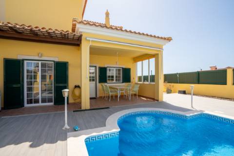 Moradia em condomínio privado, perto de Vale do Lobo