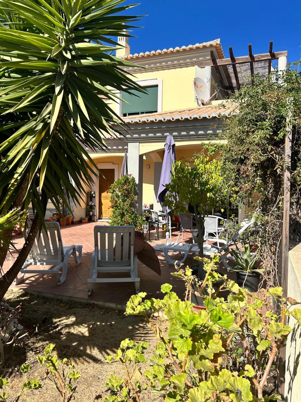 Moradia em Banda 2 quartos para aluguer LONGO PRAZO