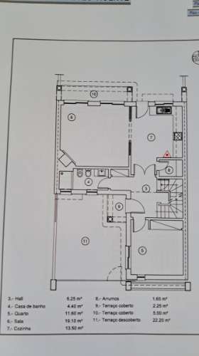 Moradia T3 com Terraço e Garagem em Salir - Conforto e Tranquilidade no Algarve