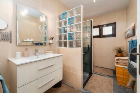 Moradia Térrea V4 com garagem e piscina perto Loulé