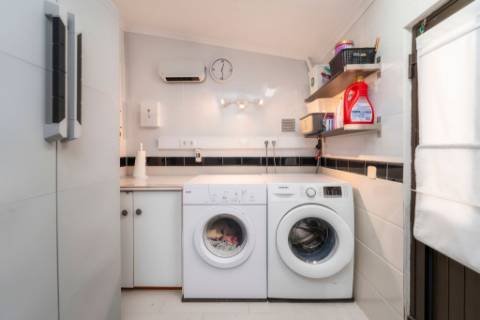 Moradia Térrea V4 com garagem e piscina perto Loulé