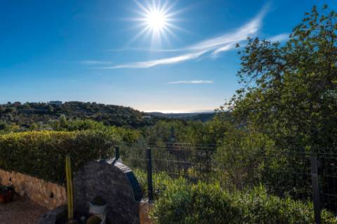 Moradia Térrea V4 com garagem e piscina perto Loulé