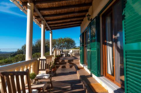 Moradia Térrea V4 com garagem e piscina perto Loulé