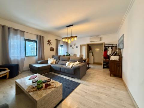 Apartamento T2 perto do centro - Loulé