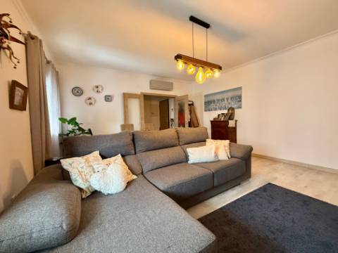 Apartamento T2 perto do centro - Loulé