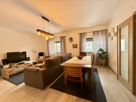 Apartamento T2 perto do centro - Loulé