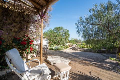 Moradia térrea de 3 quartos e piscina