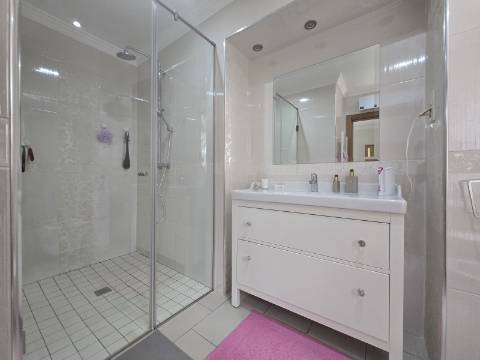 Moradia Tradicional Térrea 3 quartos e piscina