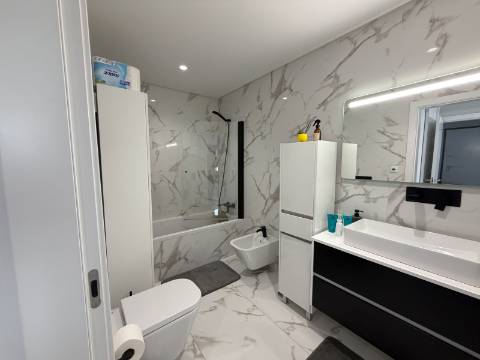 Apartamento T2 em Almancil Moderno com Excelente Localização