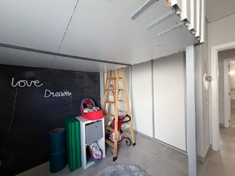 Apartamento T2 em Almancil Moderno com Excelente Localização