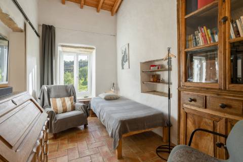 Encantadora Moradia no Campo Perto de Estói - Total Privacidade, Vistas Magníficas e Grande Potencial