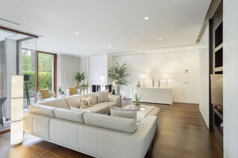 EXCLUSIVIDADE

Vila Contemporânea no Coração de Loulé, Algarve